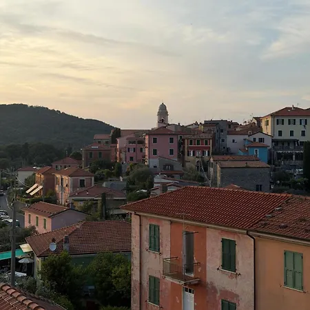 Charming Between The Apuan Alps And The Gulf Of Poets Apartamento *